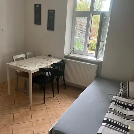 Apartman Papousek * ズノイモ