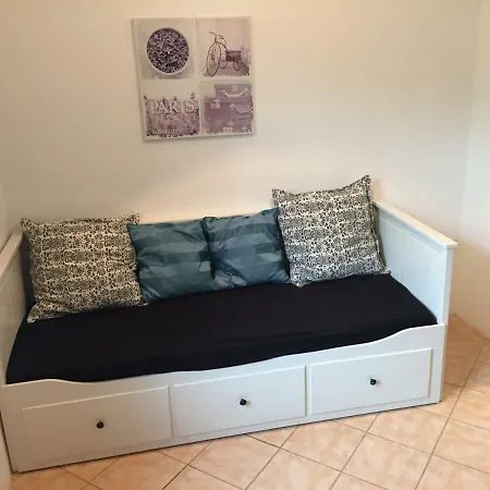 Apartman Papousek アパート